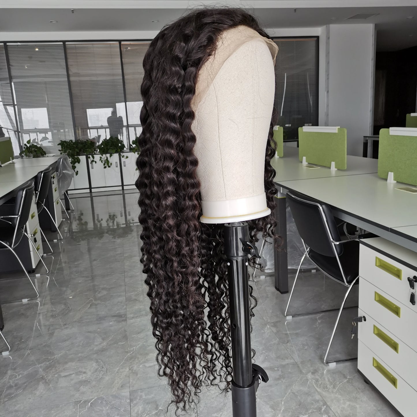 Kisshair water wave 13*4 lace frontal wig natural color ear to ear front lace wig remy Brazilian human hair wig for women